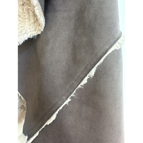 Altar’d State Taupe Faux Suede and Fur Open Front Vest with Pockets - Picture 3 of 8